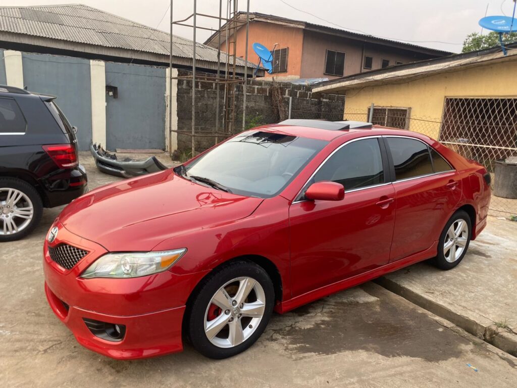 Price of Toyota Camry 2011
