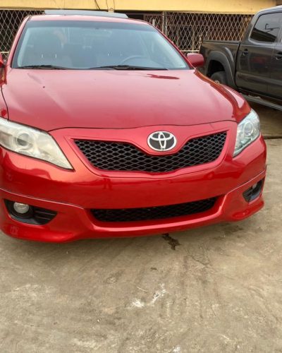 Price of Toyota camry 2011